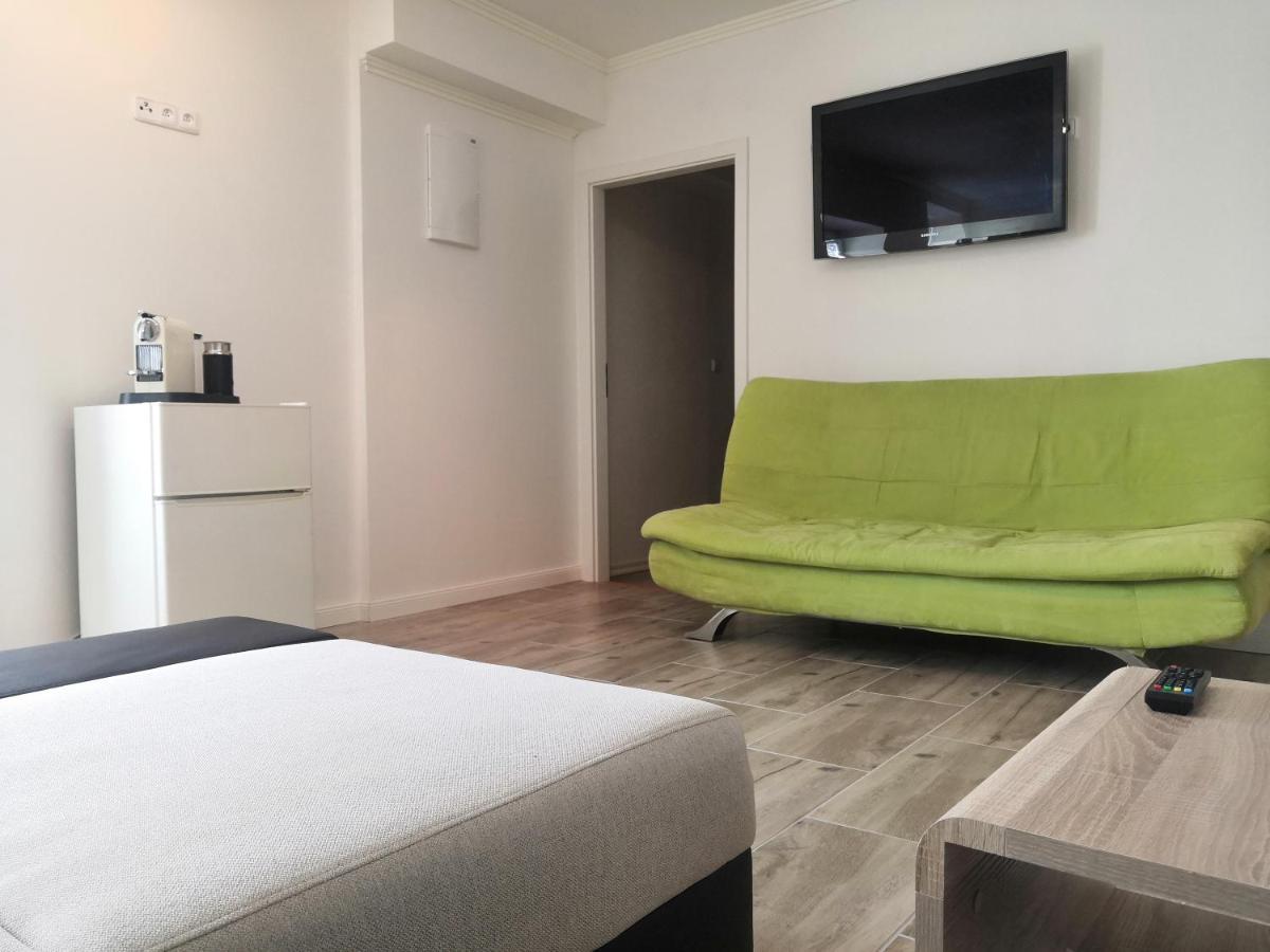 Vehlovice Apartments Mělník Екстериор снимка